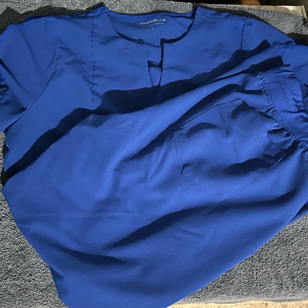 Mandala scrubs
